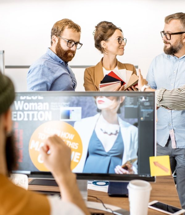 creative-people-working-in-the-office-2021-09-17-18-22-14-utc-min.jpg creative-people-working-in-the-office-2021-09-17-18-22-14-utc-min.jpg